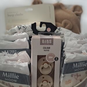 Boutique Surprise Gender Baby Basket